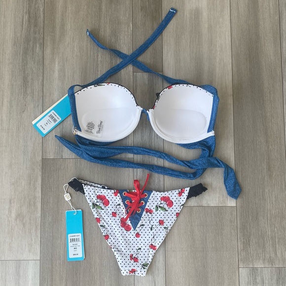 New Beach Bunny Bikini Set - Picture 2 of 8